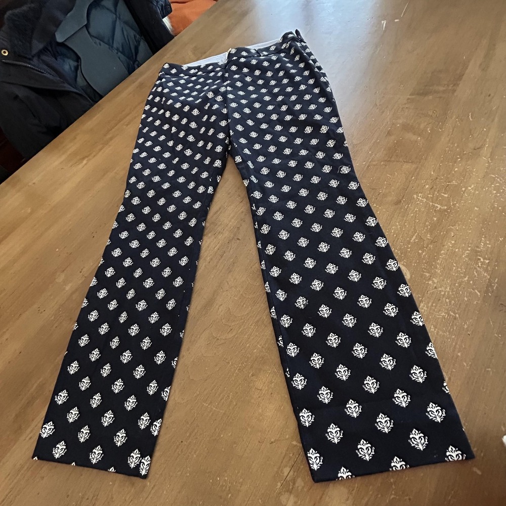 Hatley Pants Womens 10 Navy Blue Floral Print Chino Stretch Straight Crop Leg